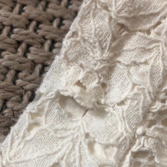 Jessica Simpson white lace shorts - Picture 6 of 12